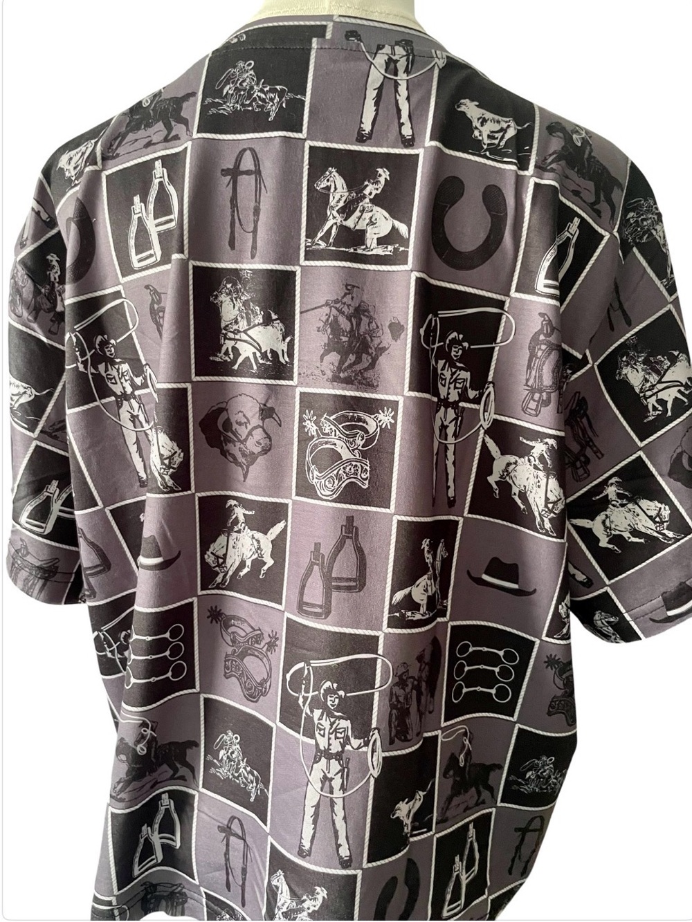 2 Fly Co Western Rodeo Graphic Cropped Tee Top L/XL NWT - Picture 4 of 14